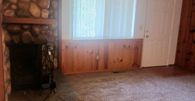 Photo - Three Bedroom w/ Fireplace and large back yard!