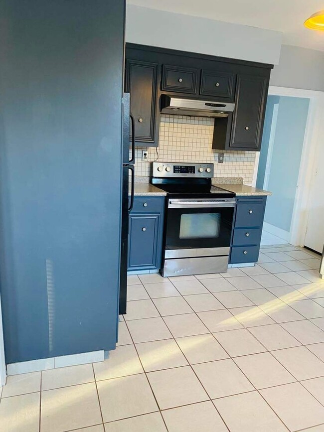 Photo - 620 High St Unit 2nd floor