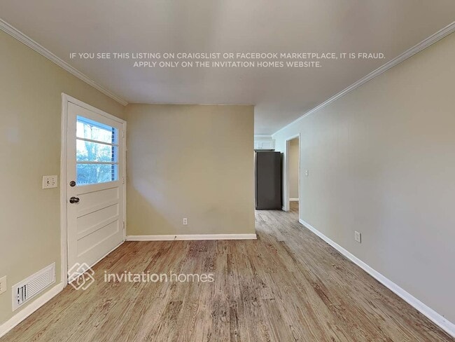 Photo - 686 Rollingwood Pl