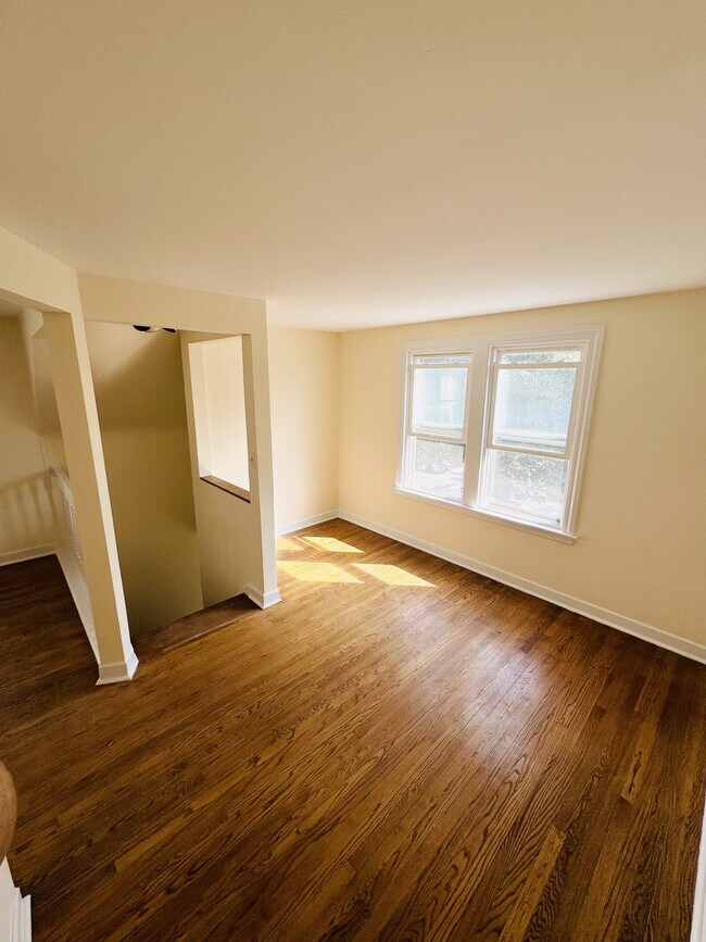 3722 N Drake Ave Apartment Unit 2 Chicago, IL