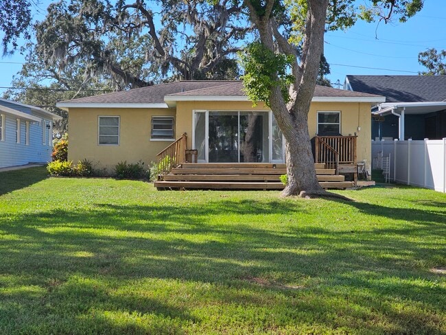 Photo - 6112 River Rd