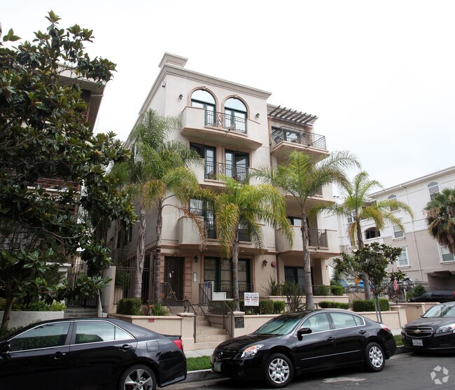 Photo - 11749 Goshen Ave