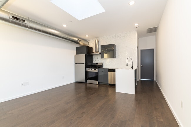 620 Diamond St Unit 2