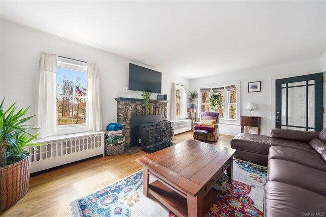 Photo - 1535 Lakes Rd