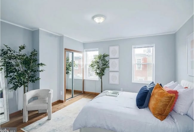 Photo - 2516 W Seybert St