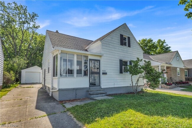 Photo - 5535 Oakwood Ave