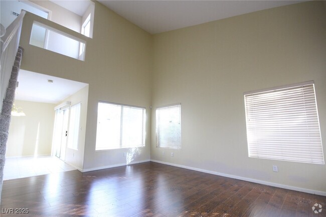 Building Photo - 3440 Middle View Dr Rental