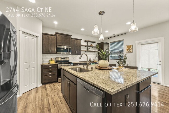 Photo - 2744 Saga Ct NE