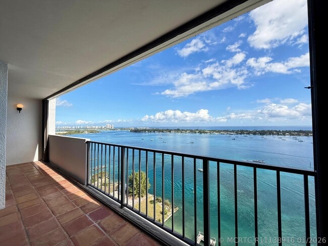 Building Photo - 5600 N Flagler Dr Unit 2209