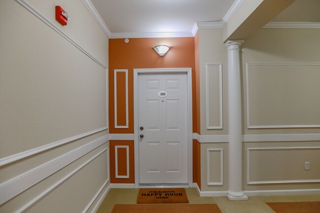 Photo - Riverside  Condo-RARE-Ready Jan 26