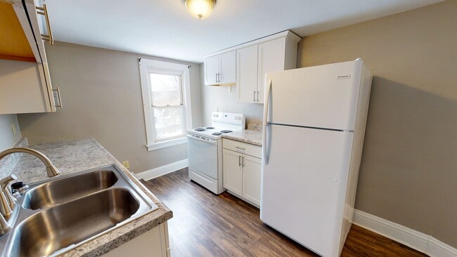 Photo - 208 S 5th St Unit 2