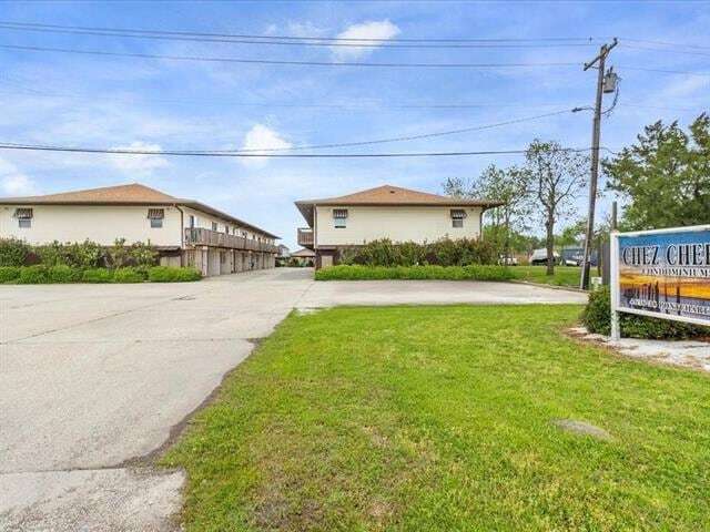 Building Photo - 4638 Pontchartrain Dr Unit R