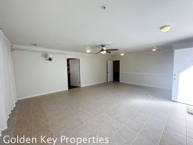 Photo - Spacious single-level attached guest house on private setting in Vista! Unit B