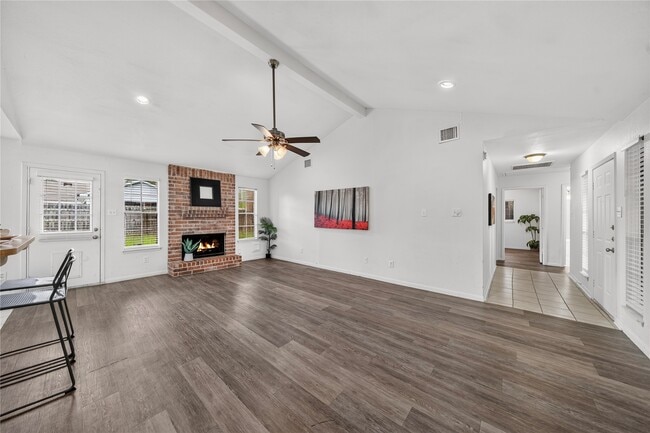 Building Photo - 18706 Clover Glen Ln