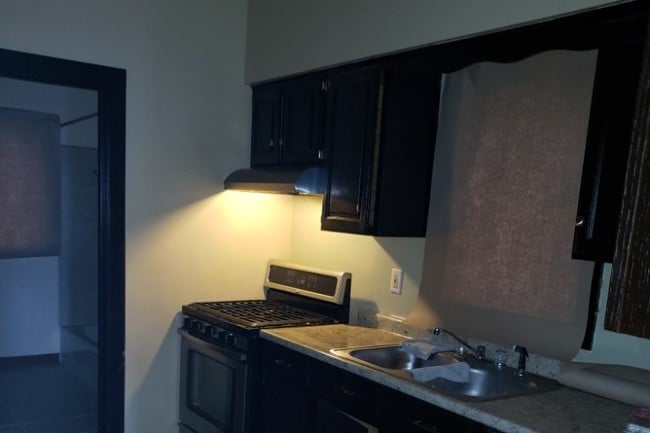 Photo - 211 E 161st Pl Unit 1