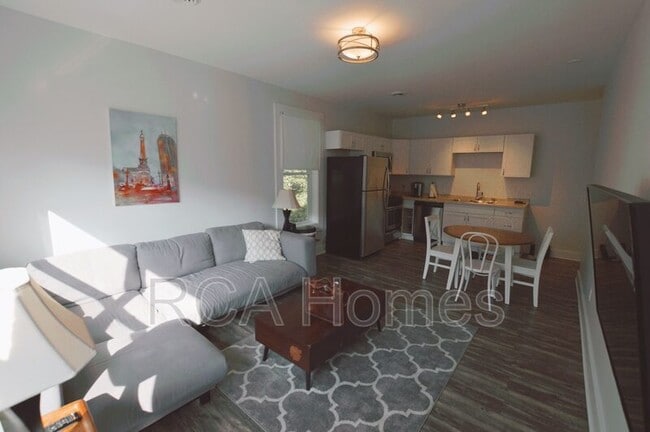 Photo - 1112 Pleasant St Unit 3