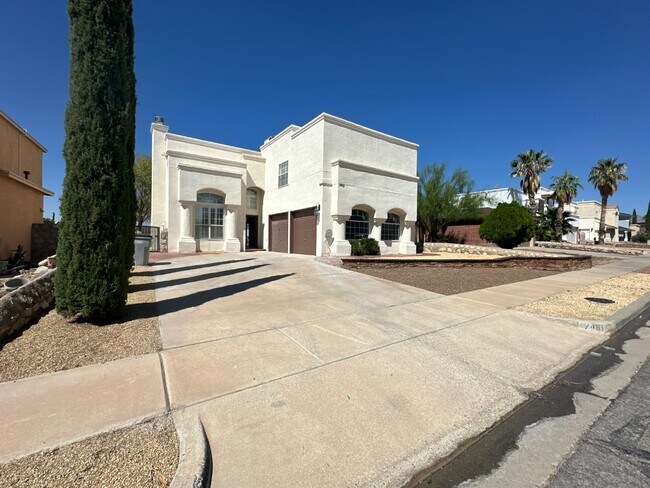 Photo - 7461 Plaza Redonda Dr