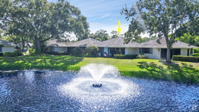 Building Photo - 909 Club Dr Rental