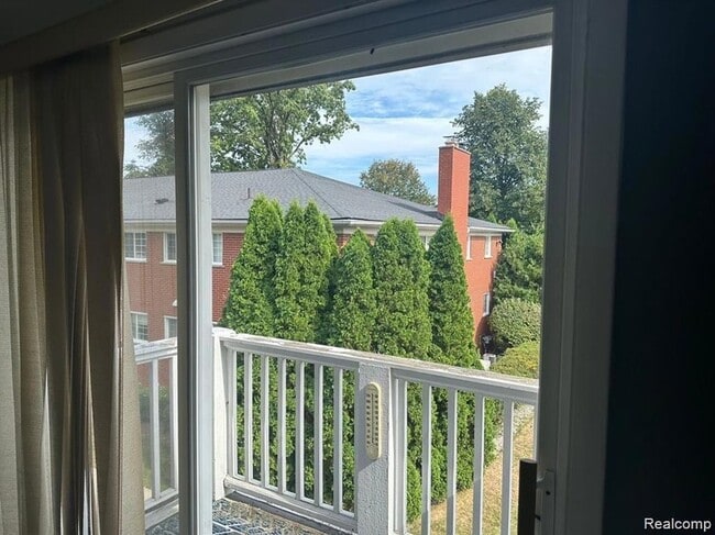 Photo - 487 N Eton St Unidad B 6