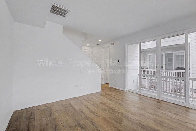 Photo - 9664 Waco St