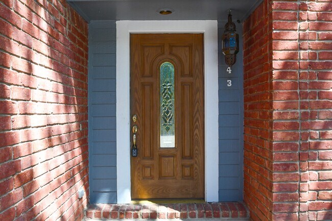 Photo - 1643 Beaconshire Rd