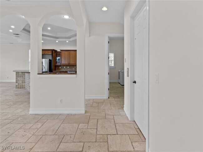 Photo - 405 Tradewinds Ave