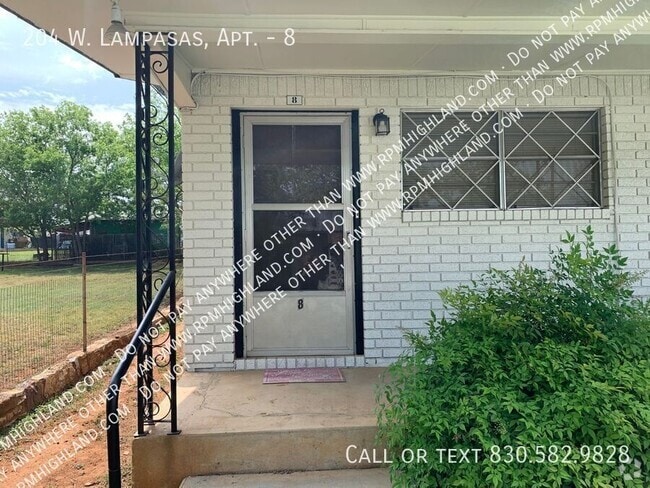 Building Photo - 204 W. Lampasas, Apt.-8 Unit 8