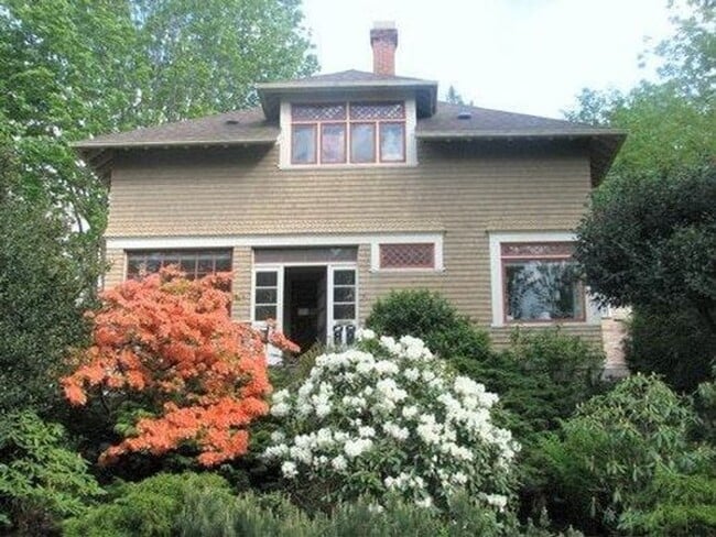 Building Photo - 910 N Garden St Unit 3