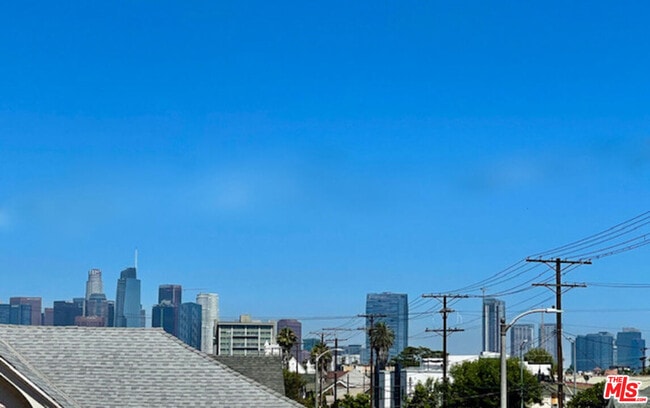 Photo - 1157 Irolo St