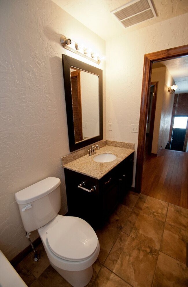 Photo - Union Biscuit Warehouse 108 Unidad UB 108