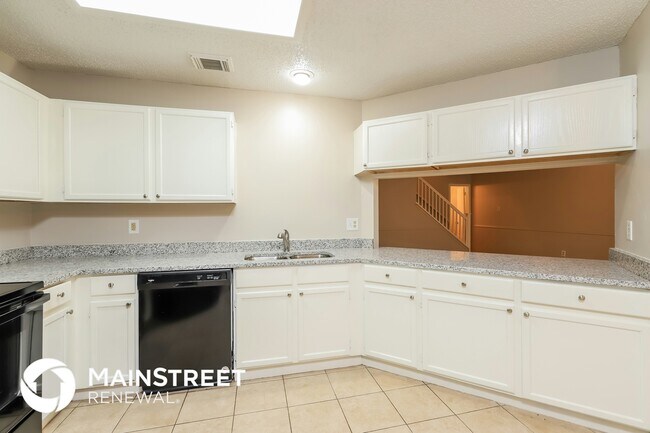 Photo - 13406 Forum Rd