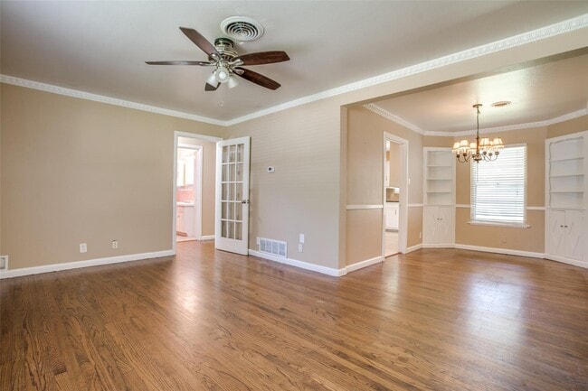 Photo - 3724 Almazan Dr