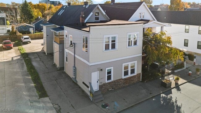 Building Photo - 1277 W 67th St Unit 1