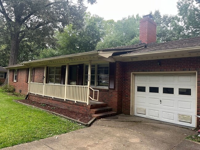 Building Photo - 229 Bridgeview Cir Rental