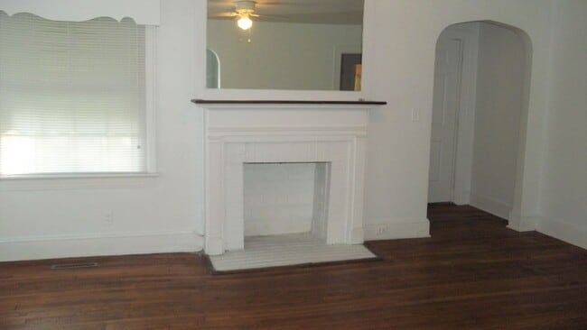 Photo - 206 Hudson St