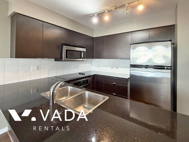 Photo - Tandem 2 BR APT Rental 1706-4182 Dawson St Burnaby: VADA Unit 1706