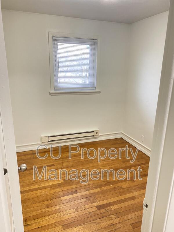 Building Photo - 202 S Lynn St Rental