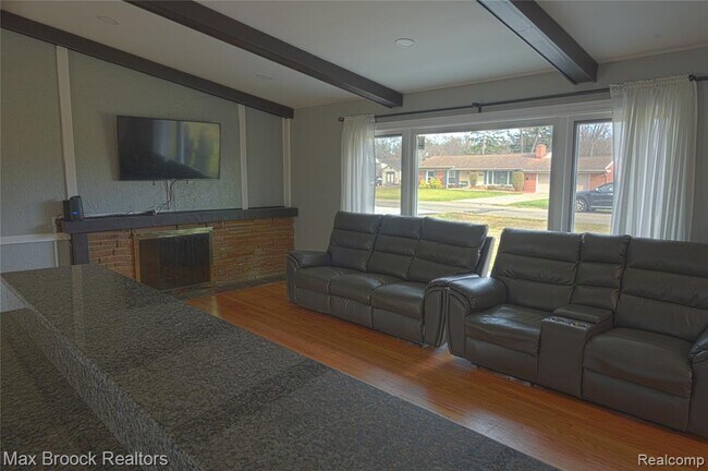 Photo - 23645 W Newell Cir