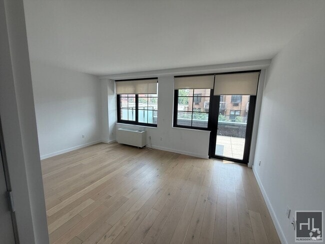 Building Photo - NORTHERN BOULEVARD Unit 5C Rental