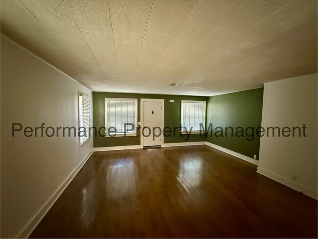 Photo - Gorgeous 3 Bed/2 Bath Taft Home w/ Finished Basement, 3 Car Garage & $0 Deposit Option