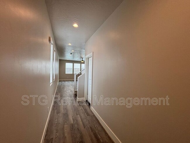 Photo - 879 S 4380 W