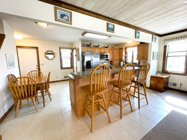 Photo - 5 Bed 2 Bath Annual Rental