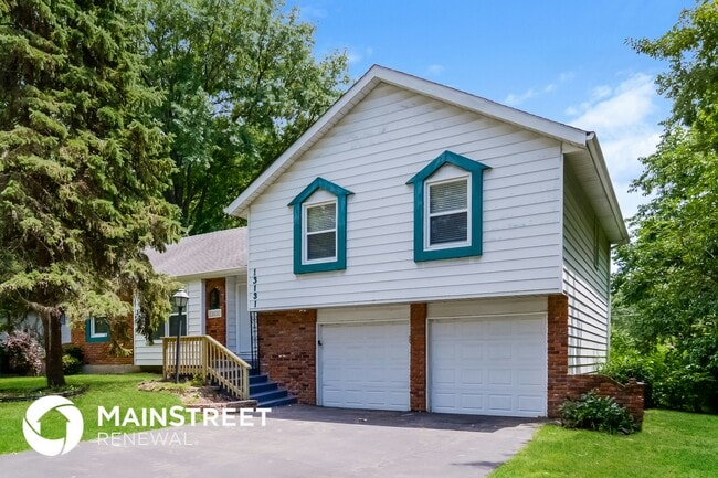 Photo - 13131 W 100th St