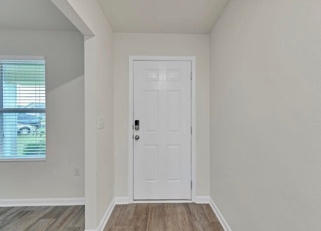 Photo - 925 Merganser Way