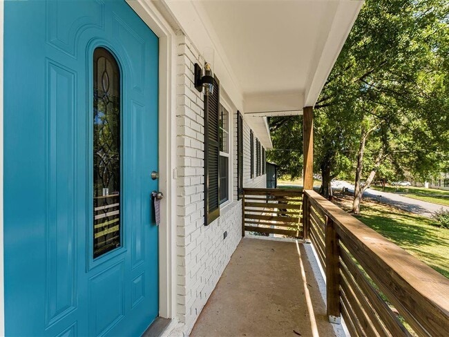 Photo - 6371 Westbury Rd