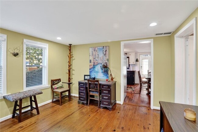 Photo - 3671 Bishop Dr