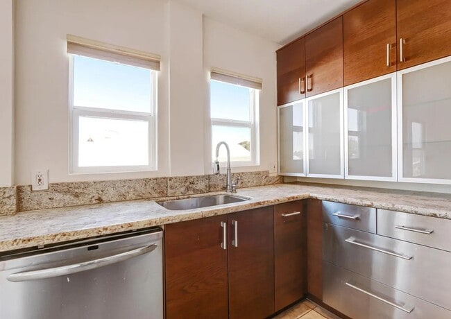 Photo - 2136 7th Ave