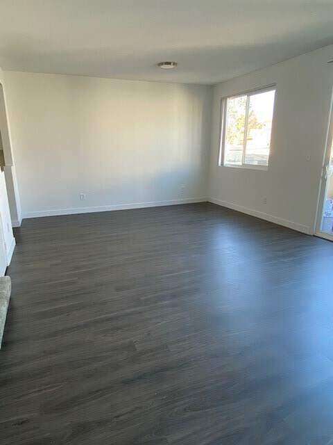 Photo - Empire Villa Apartments