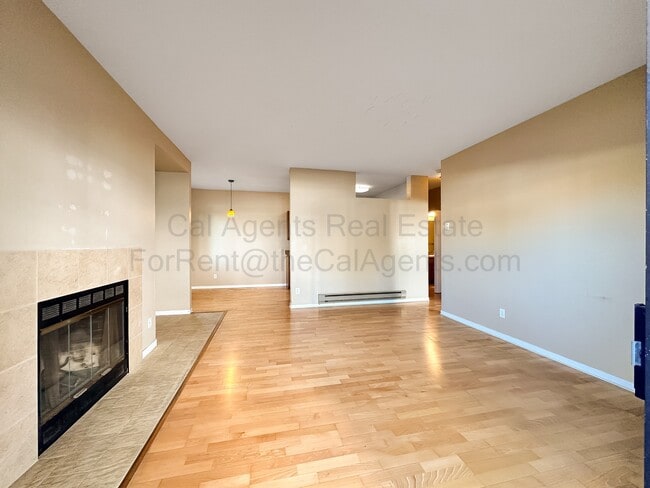 Photo - 13 Schooner Ct