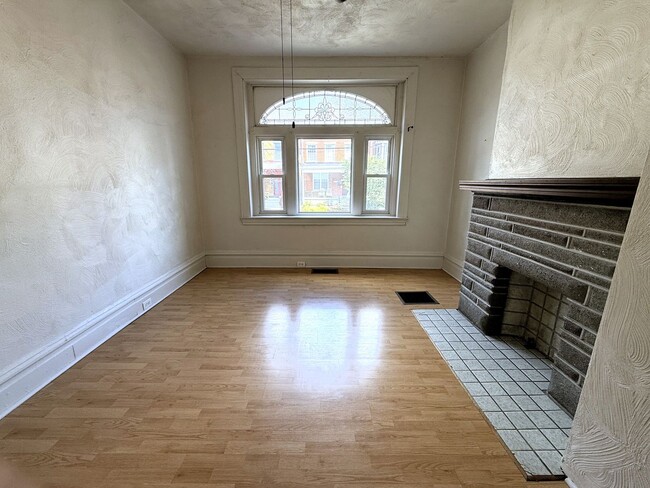 Photo - 5828 Alder St Unit 1